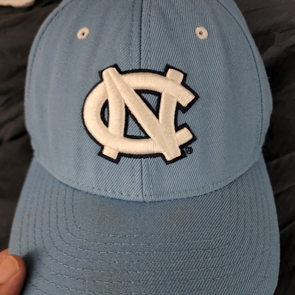 Men UNC Fittes Hat 7 1/4 - Picture 1 of 6